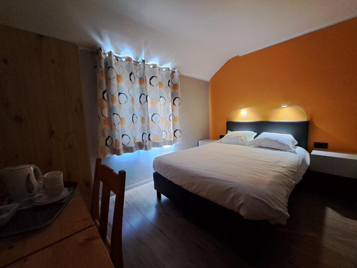 Chanteloup, Maison D'Hotes - Halleux Halleux  エクステリア 写真