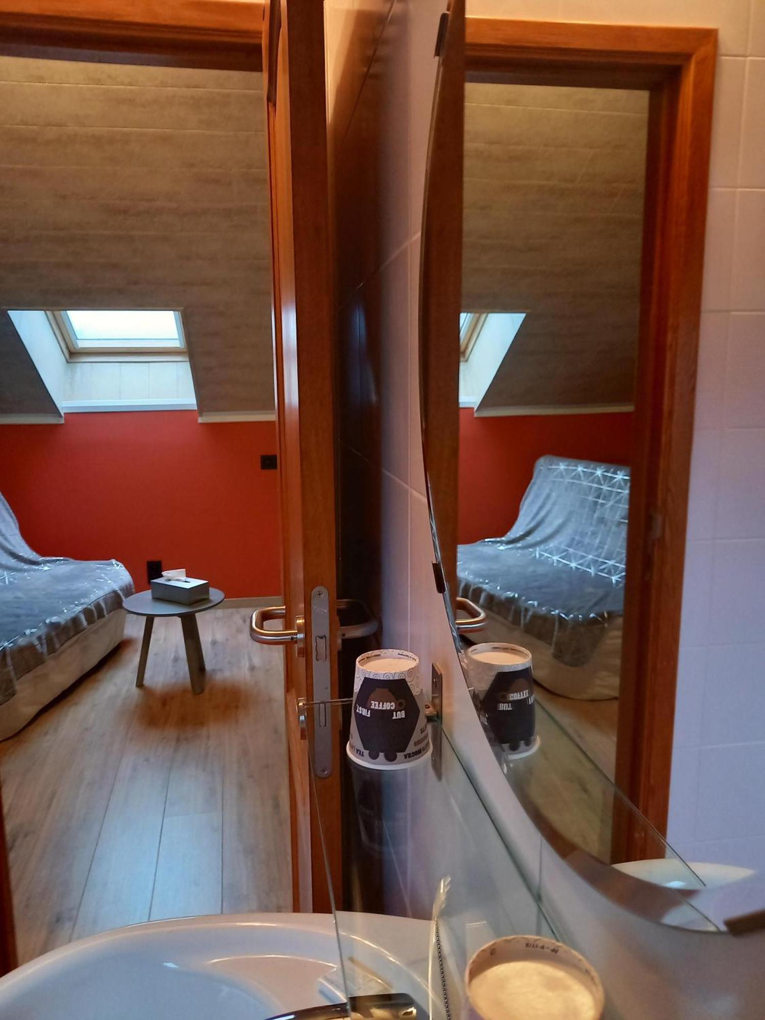 Chanteloup, Maison D'Hotes - Halleux Halleux  部屋 写真