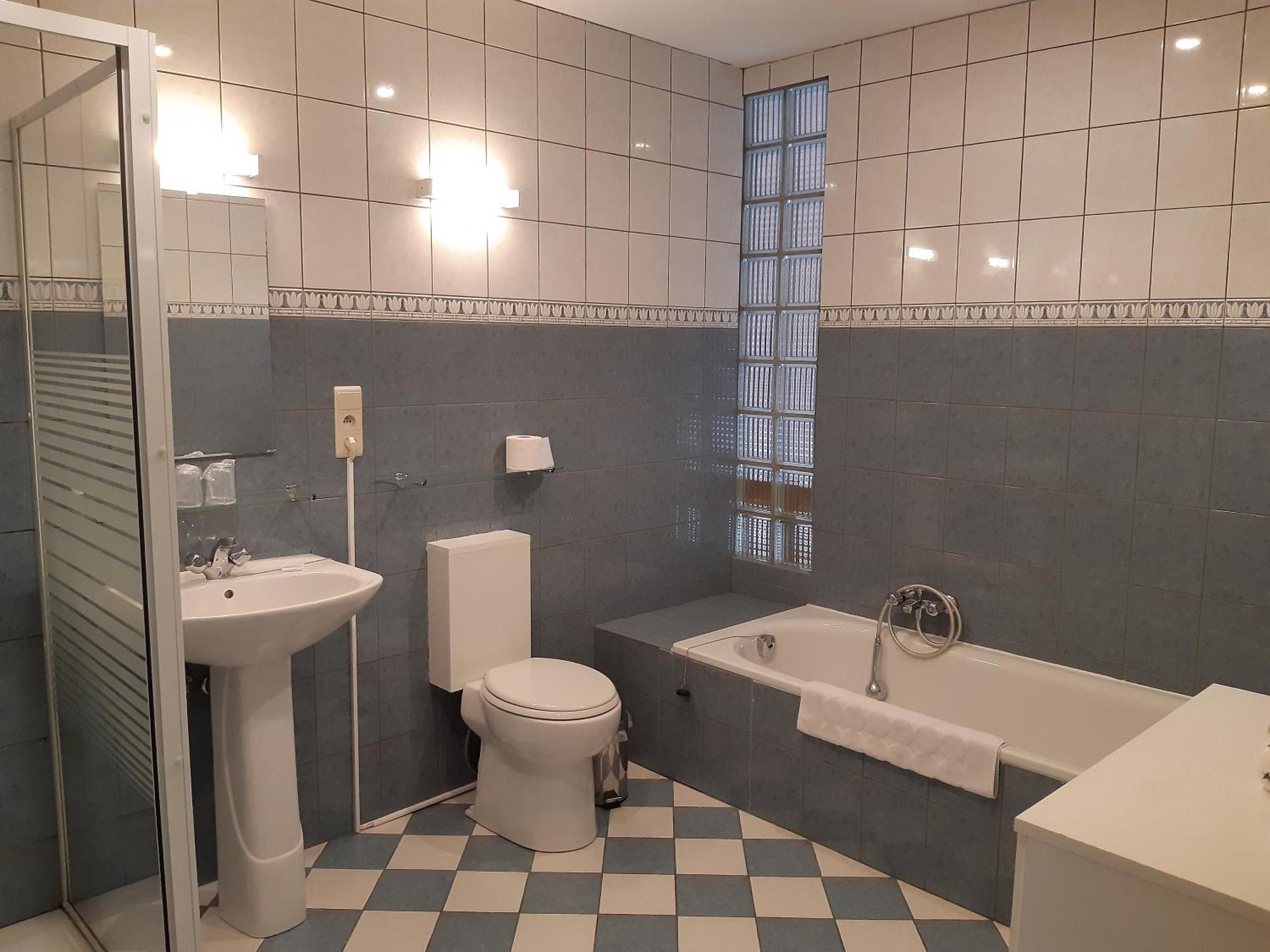 Chanteloup, Maison D'Hotes - Halleux Halleux  部屋 写真